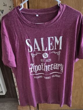 Salem MA Apothecary Short Sleeve Tshirt Light Raspberry Color. BRAND NEW..LARGE